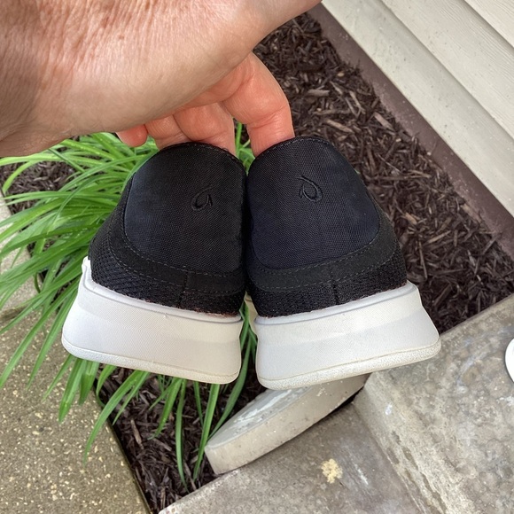 OluKai Women’s Ki‘ihele Slip-On Shoes – Black/White, Size 7 Style 20452-4040 - Picture 7 of 11